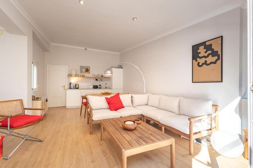 Pasaje Mallol Penthouse By Valcambre